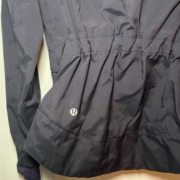 🍋Lululemon Spring Forward Jacket- Stripe Dot Cadet Blue/ Size 2 - Picture 10 of 11
